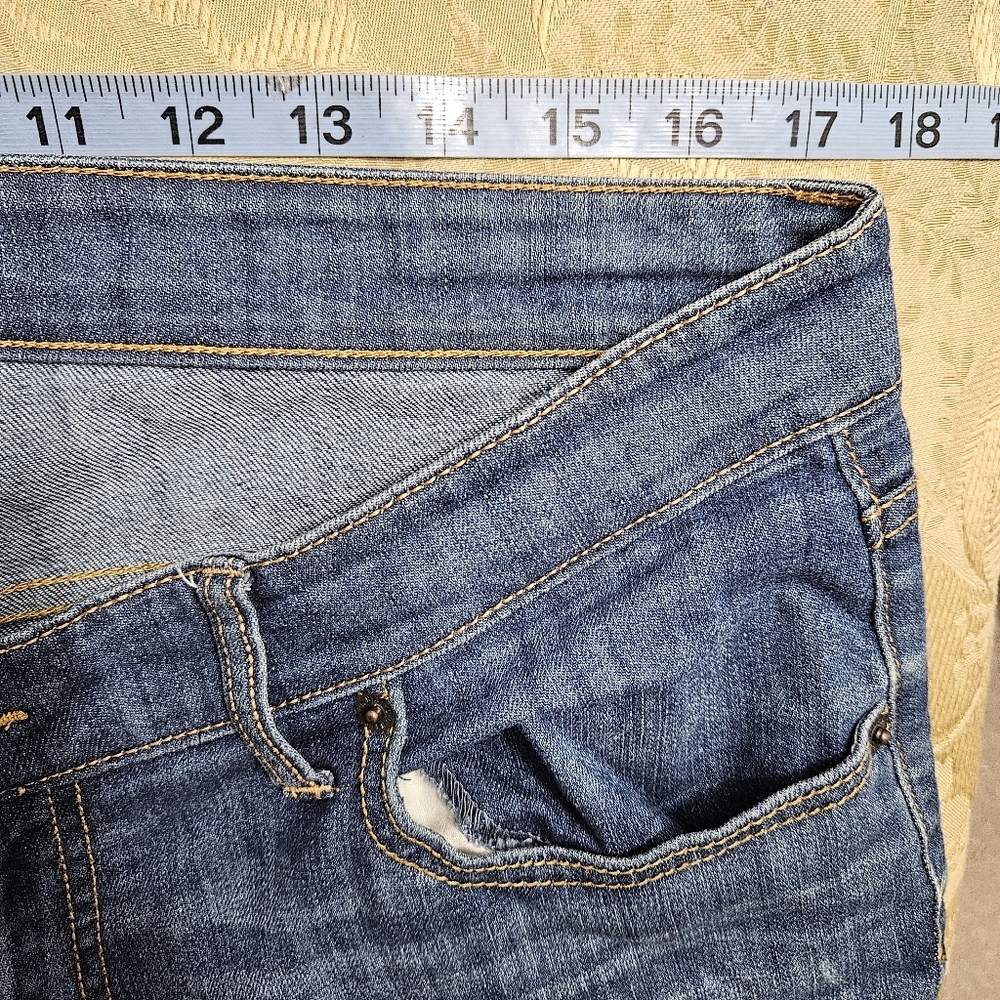 Old Navy Diva Denim Jeans - Picture 6 of 13